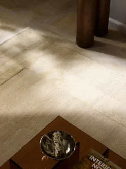 Alfombra artesanal de algodón texturizada Dania