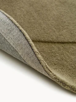 Alfombra artesanal de lana con forma orgánica Shape