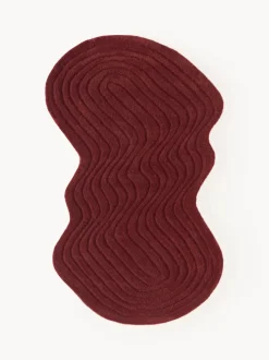 Alfombra artesanal de lana con forma orgánica Aliza