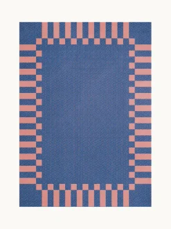 Alfombra artesanal de lana de pelo largo Tekla Frame