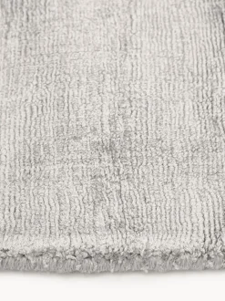 Alfombra artesanal de viscosa Jane