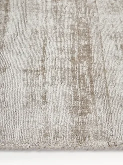 Alfombra corredor artesanal de viscosa Jane