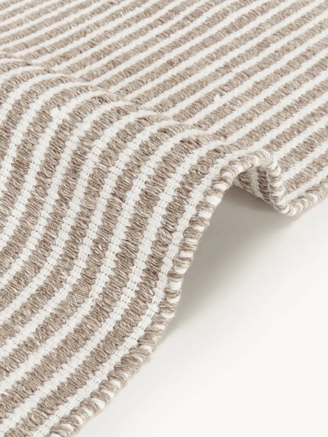 Alfombra corredor artesanal para exterior a rayas Turner