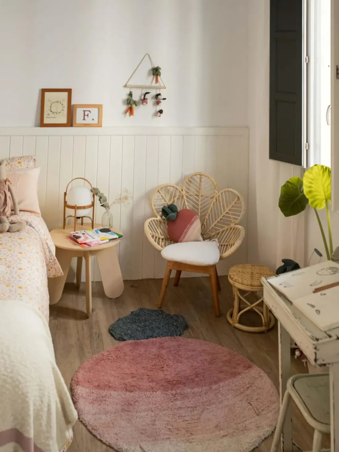 Alfombra infantil artesanal Ramona the Radish, lavable