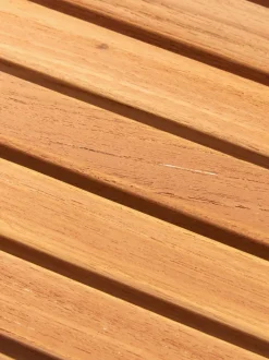 Alfombrilla de baño de madera de teca Anna