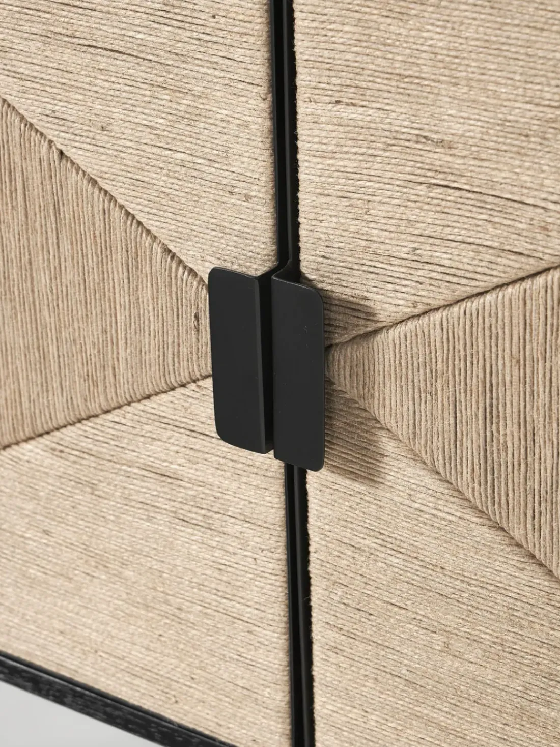 Aparador de madera de mango June