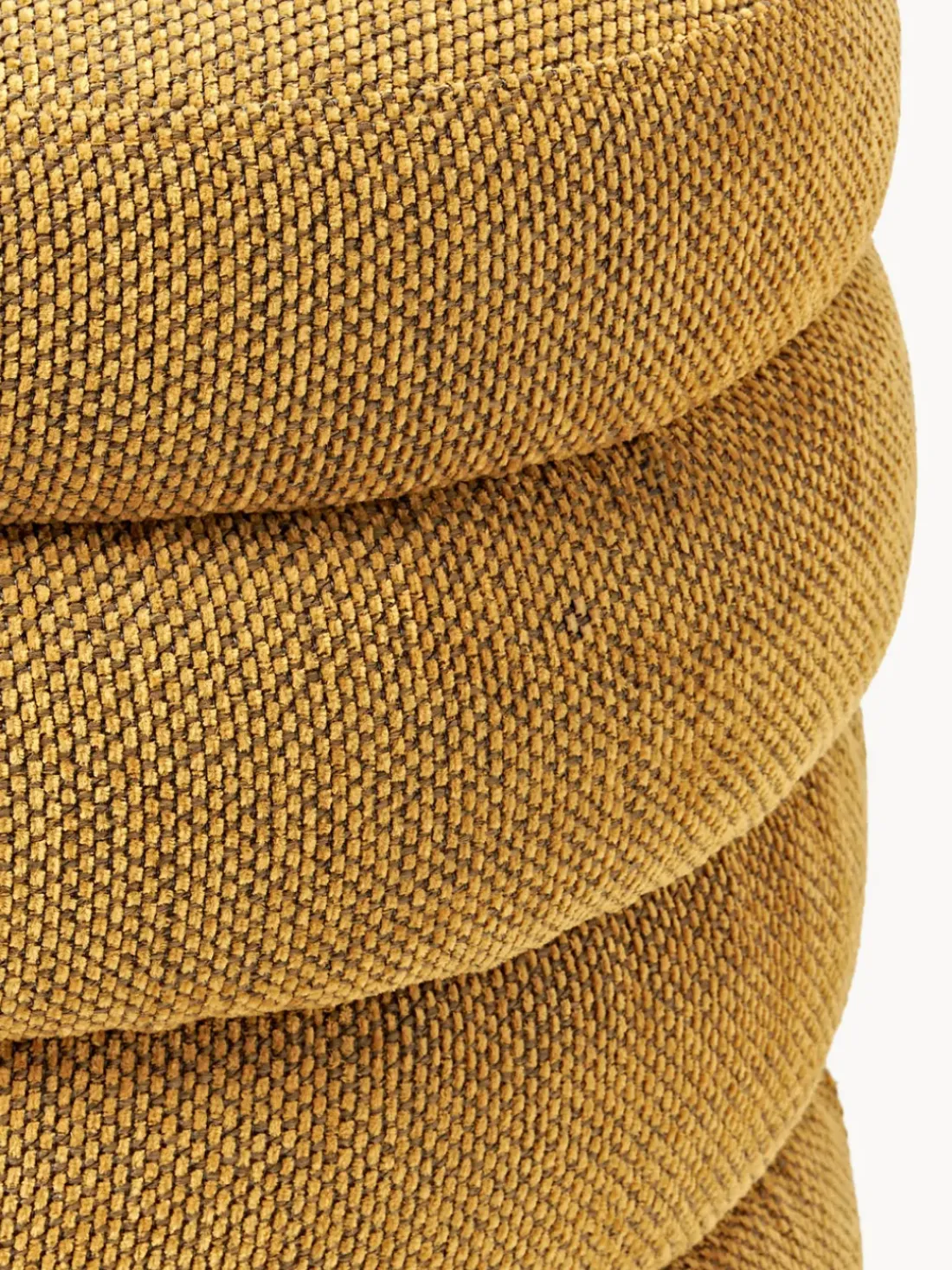 Banco pequeño tapizado con espacio de almacenamiento Alto