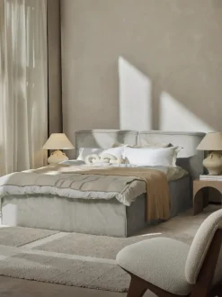 Cama continental de pana Lennon