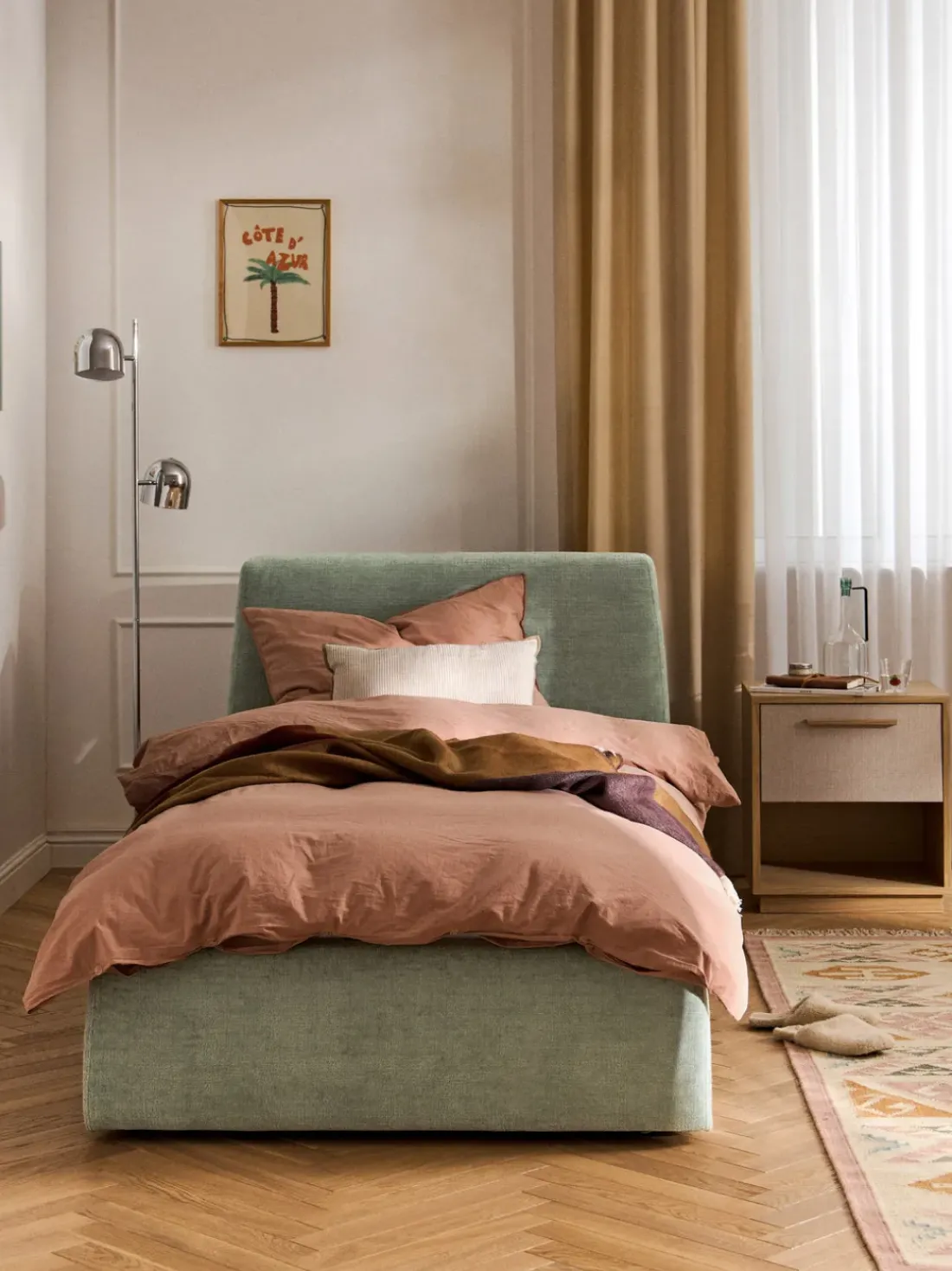 Cama individual tapizada Cloud