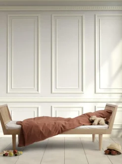 Cama infantil artesanal de madera de roble Eli, 90 x 160 cm