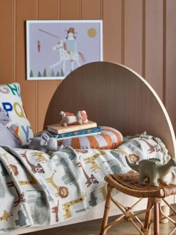 Cama infantil con soporte lateral extraíble Charli, 90 x 200 cm