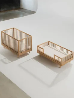 Cama infantil de madera de roble Pure, 70 x 140 cm