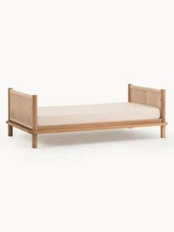 Cama infantil de madera de roble Latitude, 70 x 140 cm