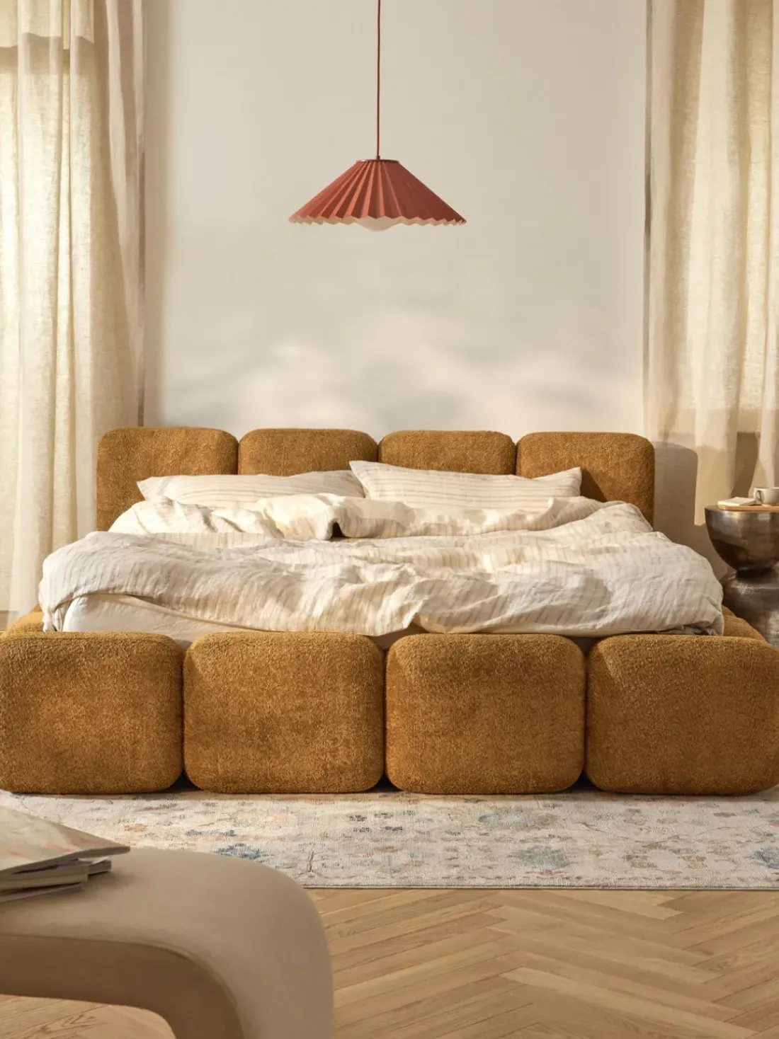 Cama tapizada de borreguillo bouclé Tayla