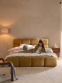 Cama tapizada de borreguillo bouclé Tayla