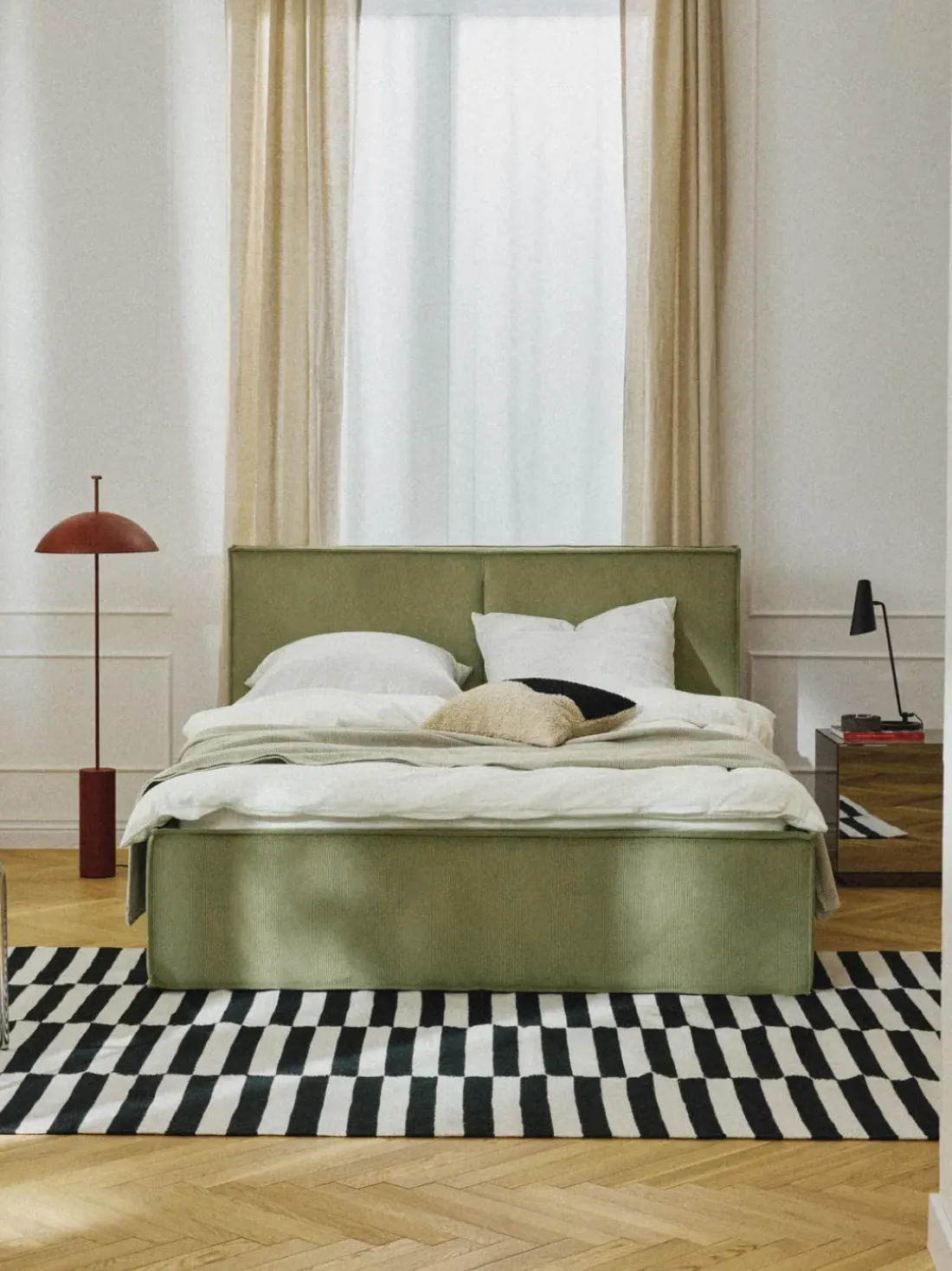 Cama tapizada de pana con espacio de almacenamiento Dream