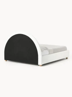 Cama tapizada en borreguillo Ebba
