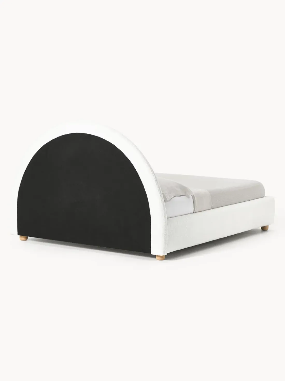 Cama tapizada en borreguillo Ebba
