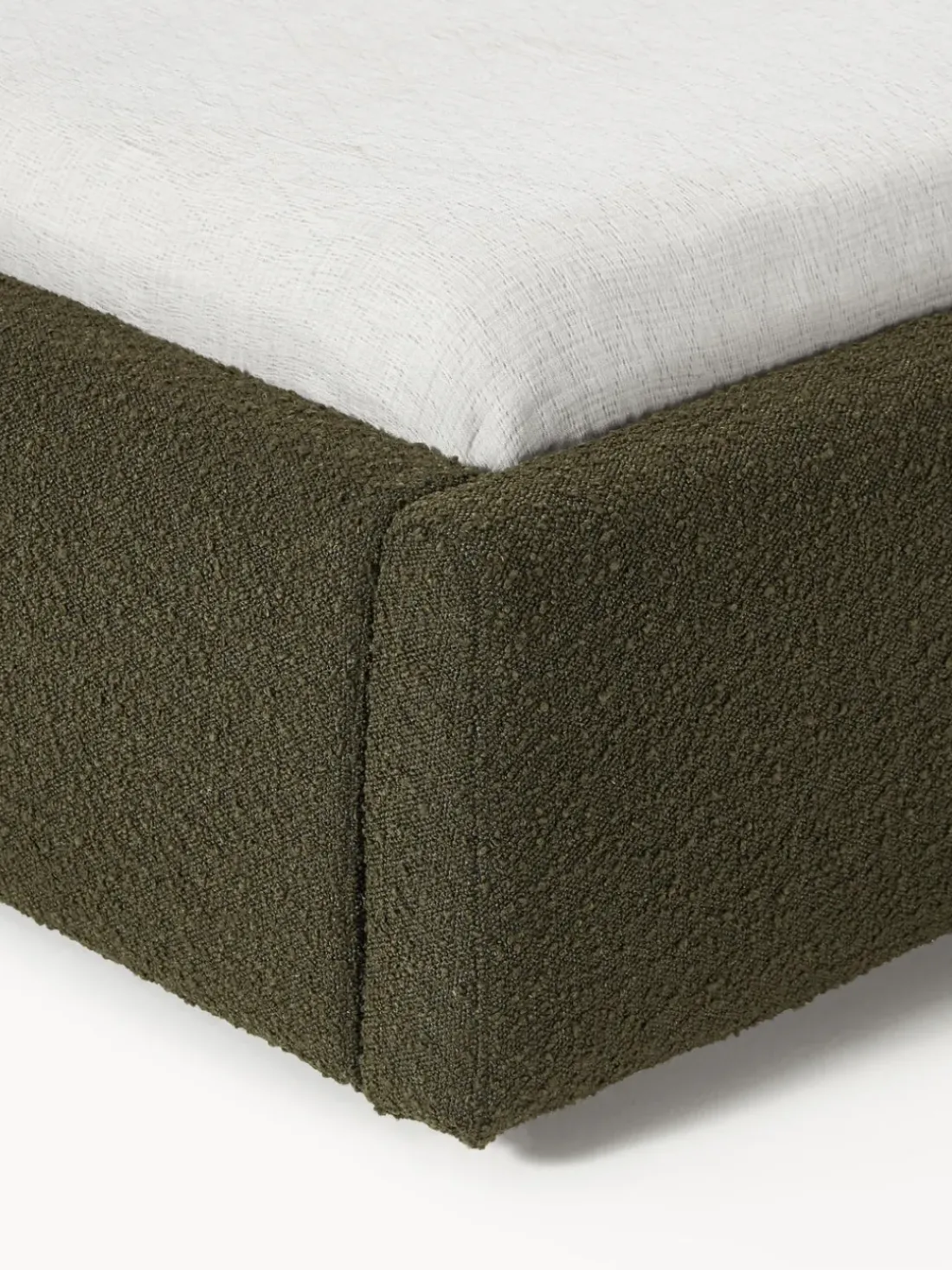 Cama tapizada en tejido bouclé Cloud