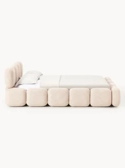Cama tapizada en tejido bouclé Tayla
