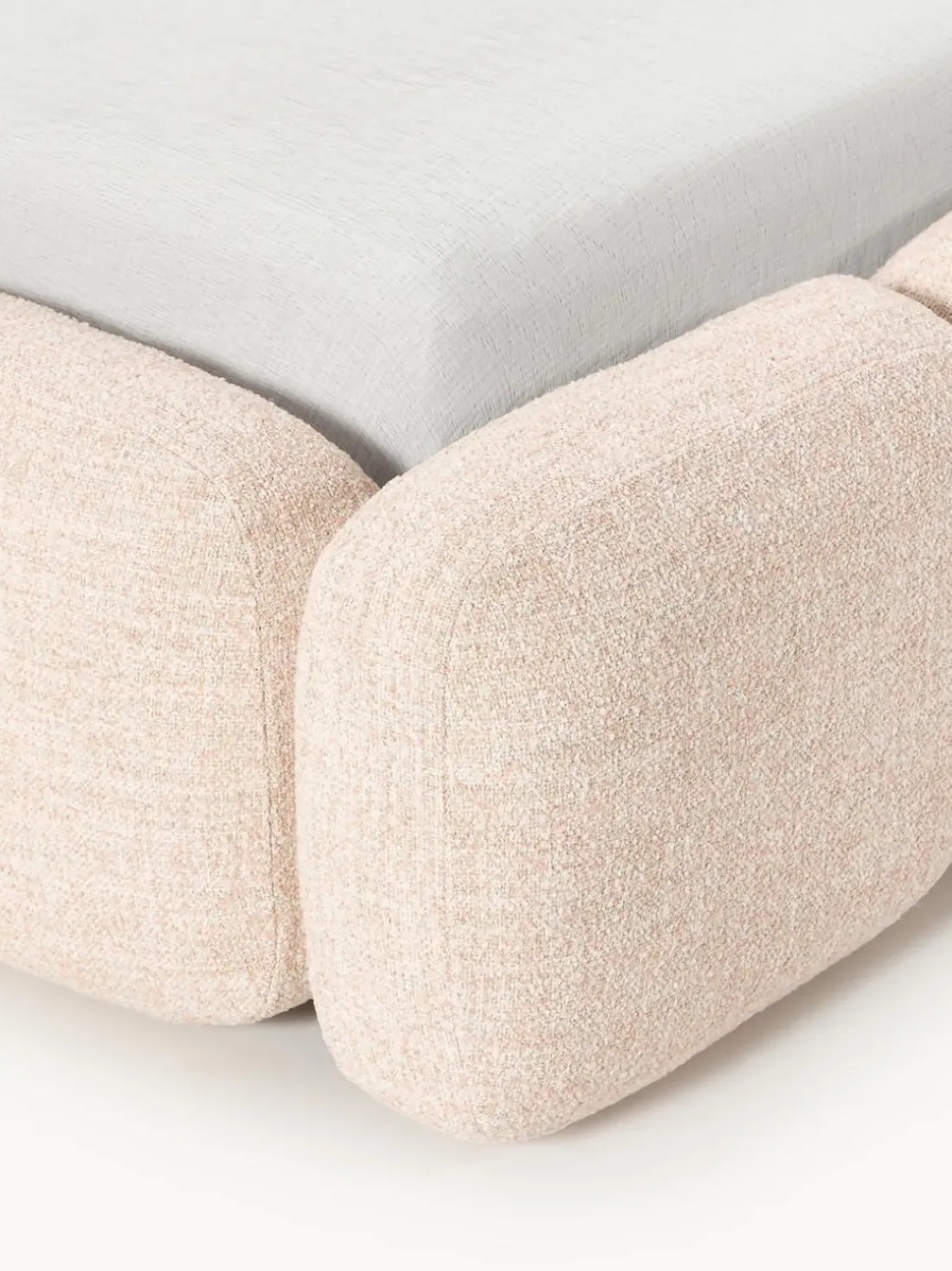 Cama tapizada en tejido bouclé Tayla
