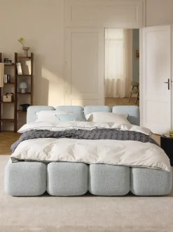 Cama tapizada en tejido bouclé Tayla