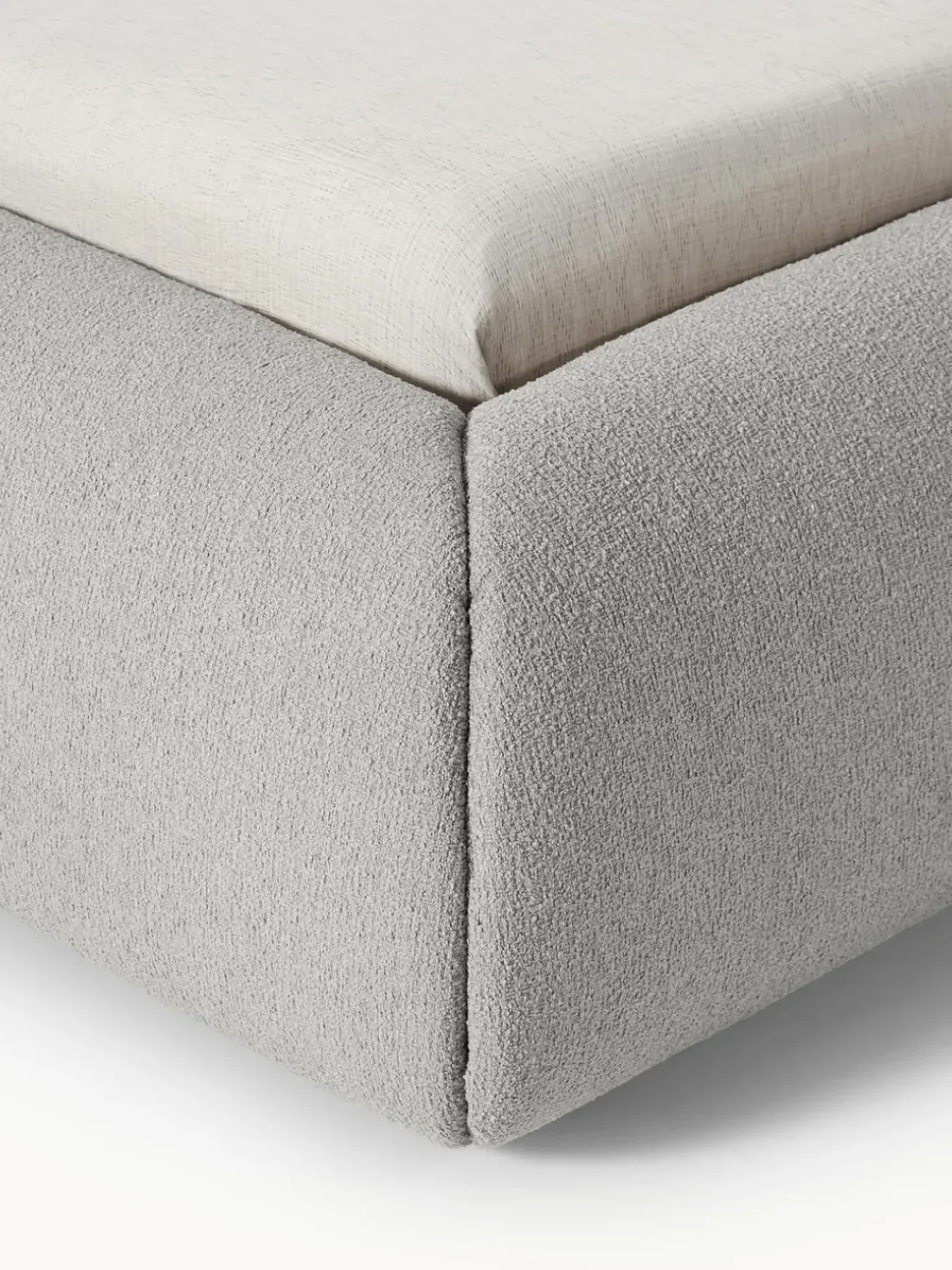Cama tapizada en tejido bouclé Sofia