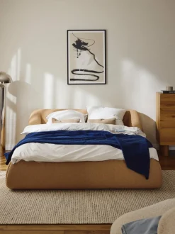 Cama tapizada en tejido bouclé Sofia