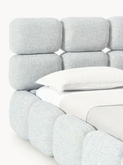 Cama tapizada en tejido bouclé Tayla