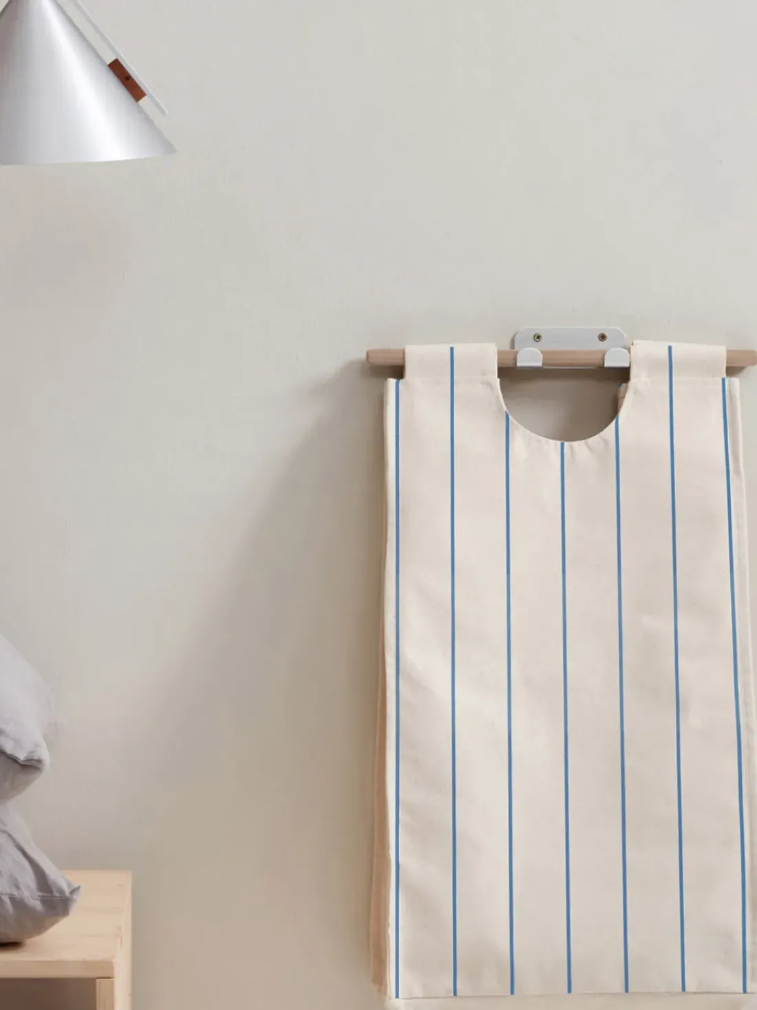 Cesta de lavandería de pared BagUp
