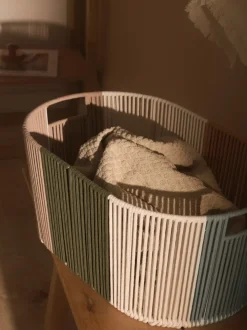 Cesta de ropa artesanal de cuerda Gabe