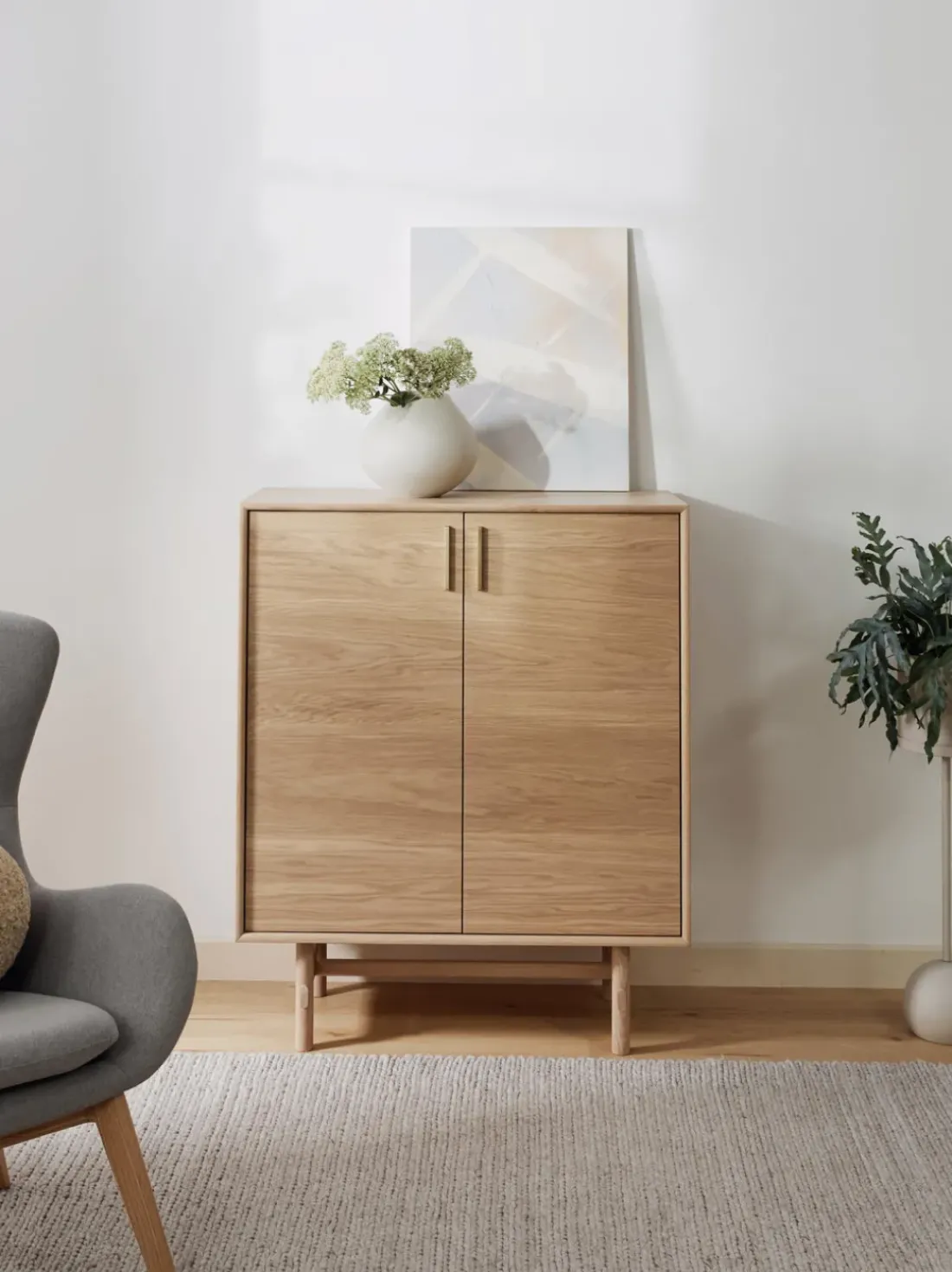 Chiffonnier de madera de roble Diana