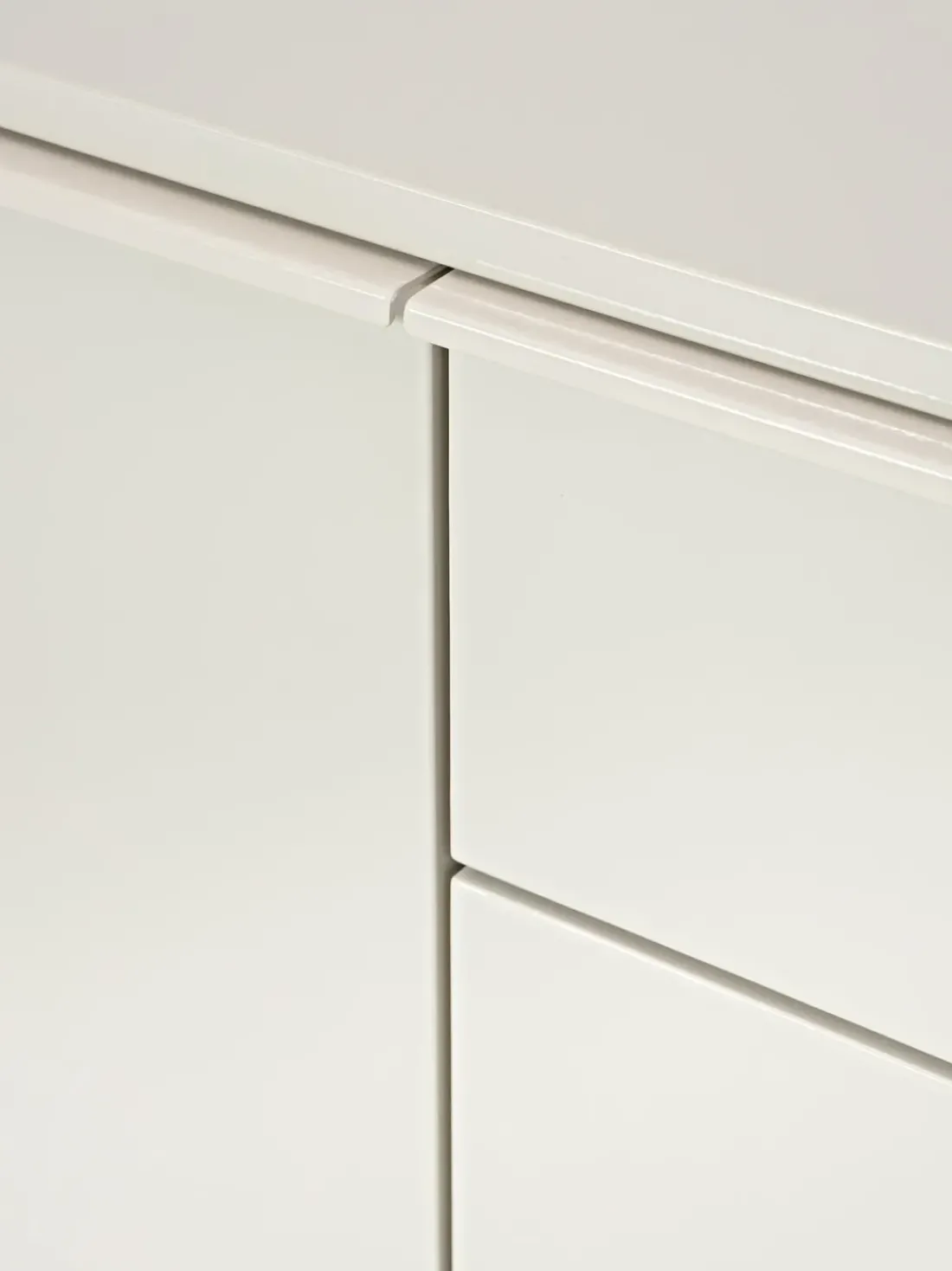 Chiffonnier de madera Elona