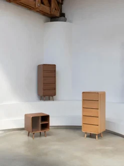 Cómoda de madera de fresno Rise