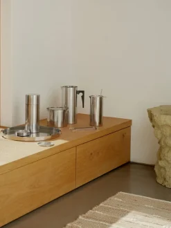 Coctelera artesanal Arne Jacobsen