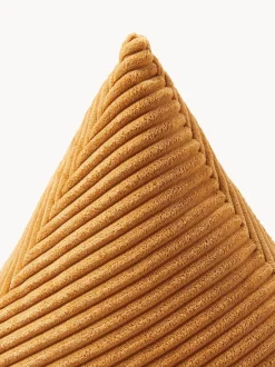 Cojín triangular de pana Kylen