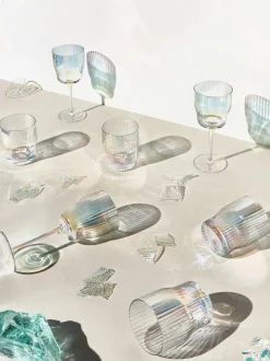 Copas de vino sopladas con relieve y brillo nacarino Juno, 4 uds.