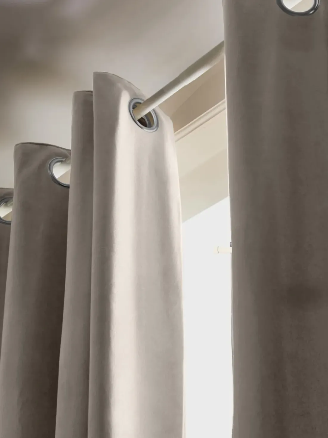 Cortinas de terciopelo oscuras con ojales Rush, 2 uds.