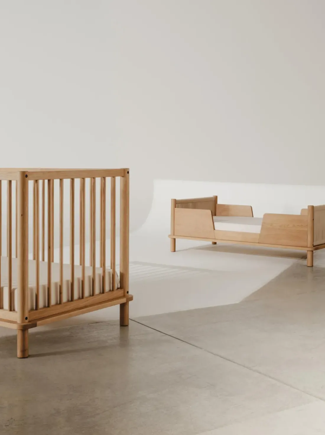 Cuna cama infantil extensible de madera de roble Latitude, 70 x 140 cm