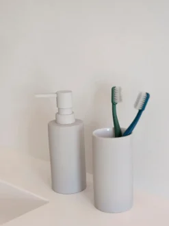 Dosificador de jabón de porcelana Solo