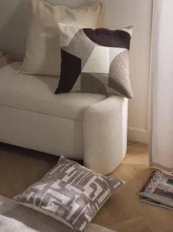 Funda de cojín bordada de chenilla Fran
