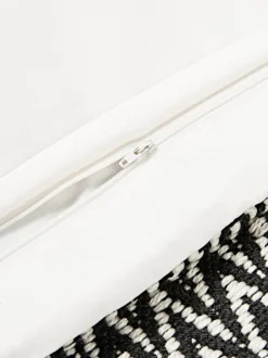Funda de cojín de exterior con tejido estampado y flecos Suria