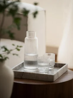 Jarra con relieve Minna, 1,1 L