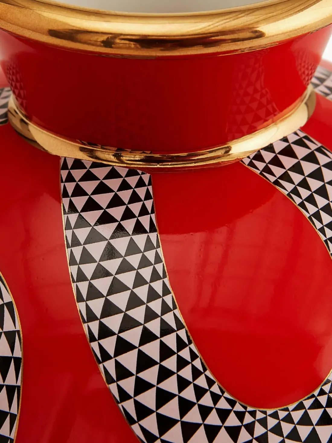Jarrón de porcelana con detalle de oro Eden, 23 cm
