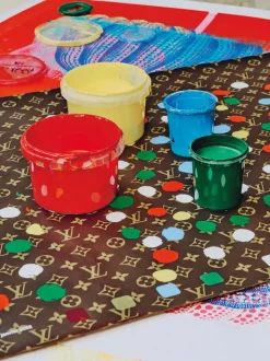 Libro ilustrado Louis Vuitton Yayoi Kusama