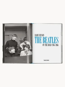Libro ilustrado The Beatles: on the road 1964-1966
