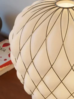 Lámpara de mesa artesanal grande regulable Pinecone