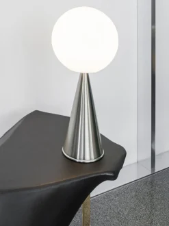 Lámpara de mesa artesanal pequeña Bilia