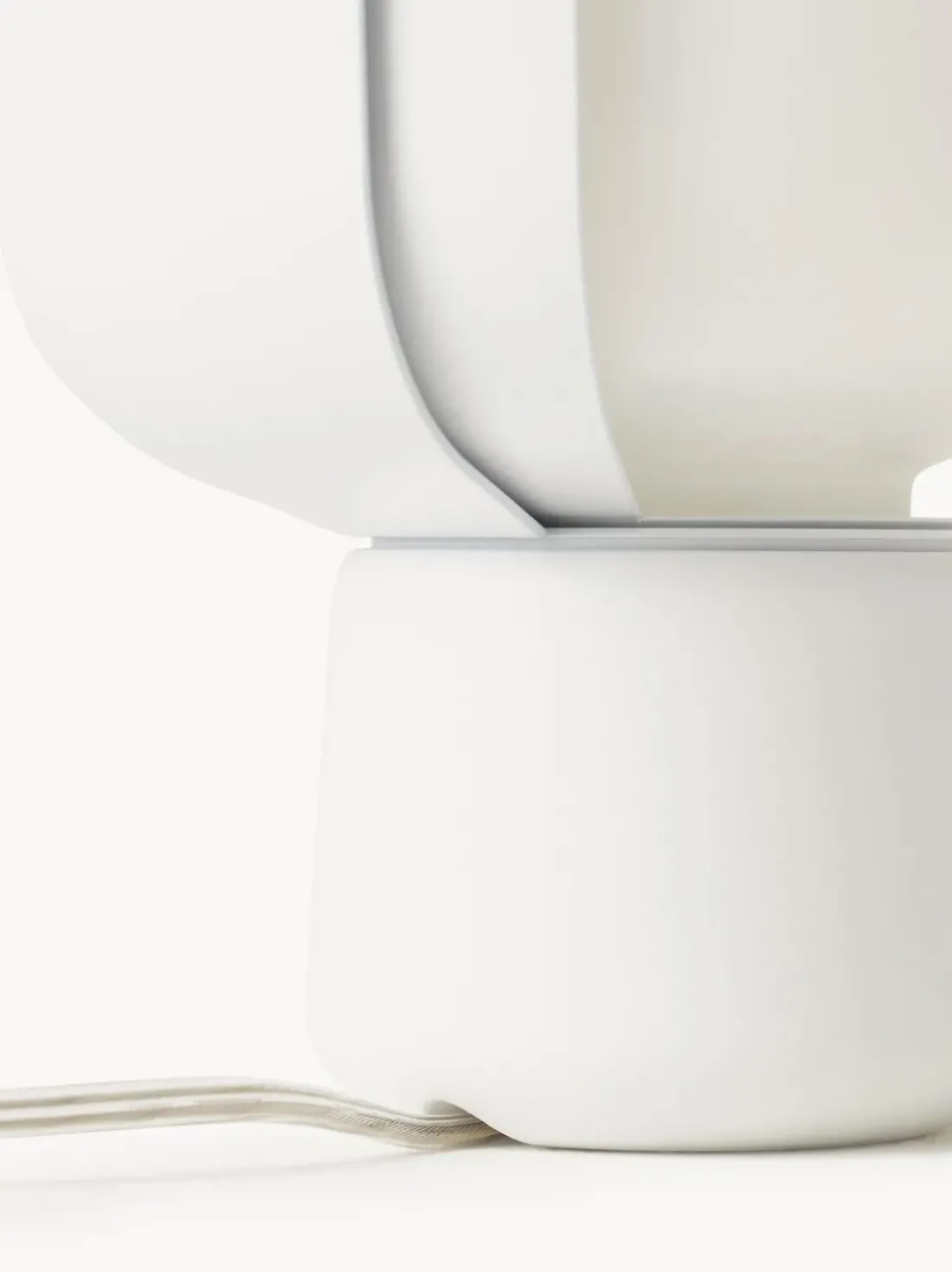 Lámpara de mesa artesanal pequeña Blom