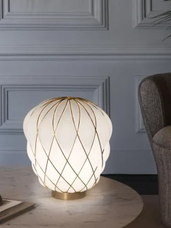 Lámpara de mesa artesanal Pinecone